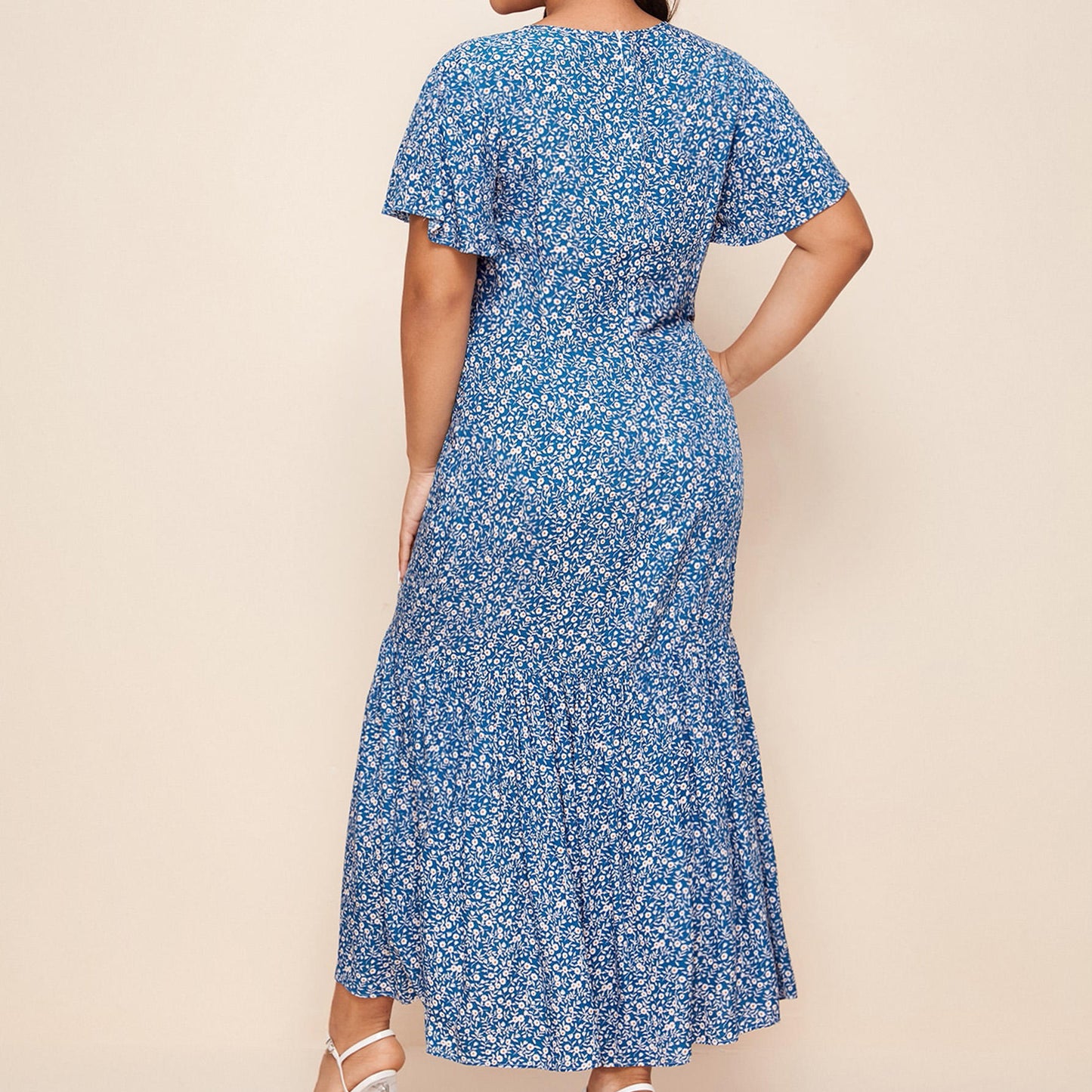 PLUNGING NECK DITSY FLORAL DRESS
