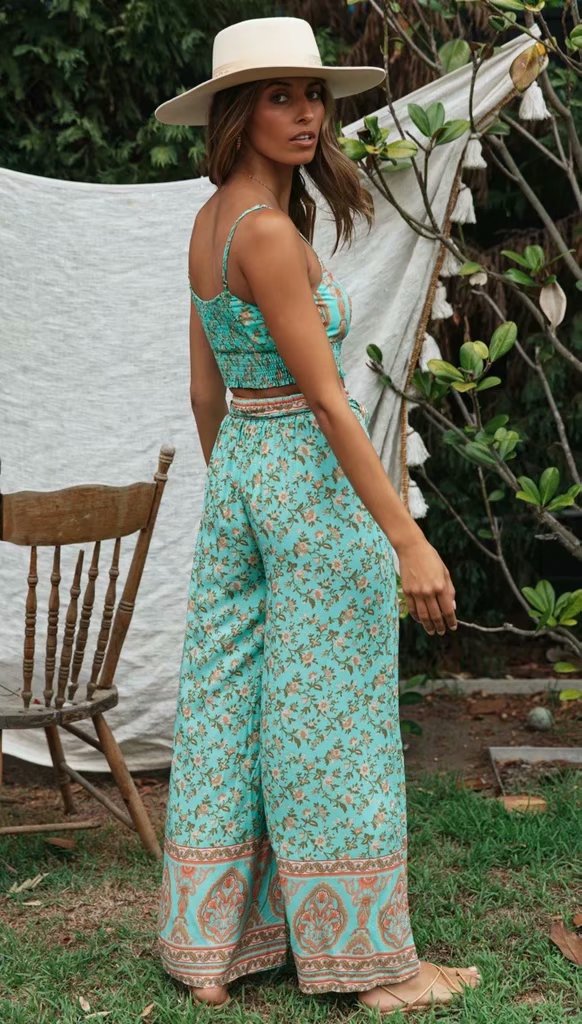 TWO PIECE SET PANTS WITH CROP TOP & WIDE LEG PANTS