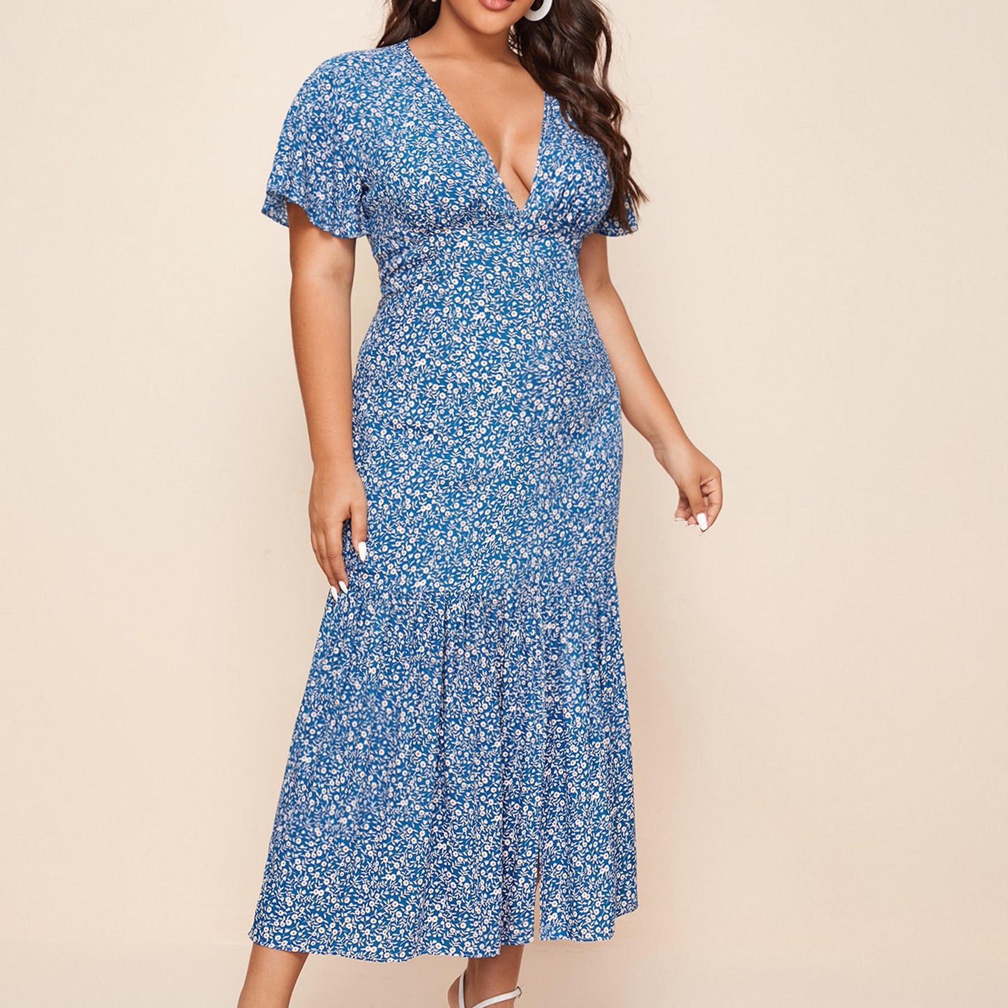 PLUNGING NECK DITSY FLORAL DRESS