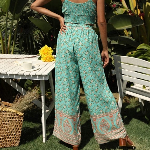 TWO PIECE SET PANTS WITH CROP TOP & WIDE LEG PANTS