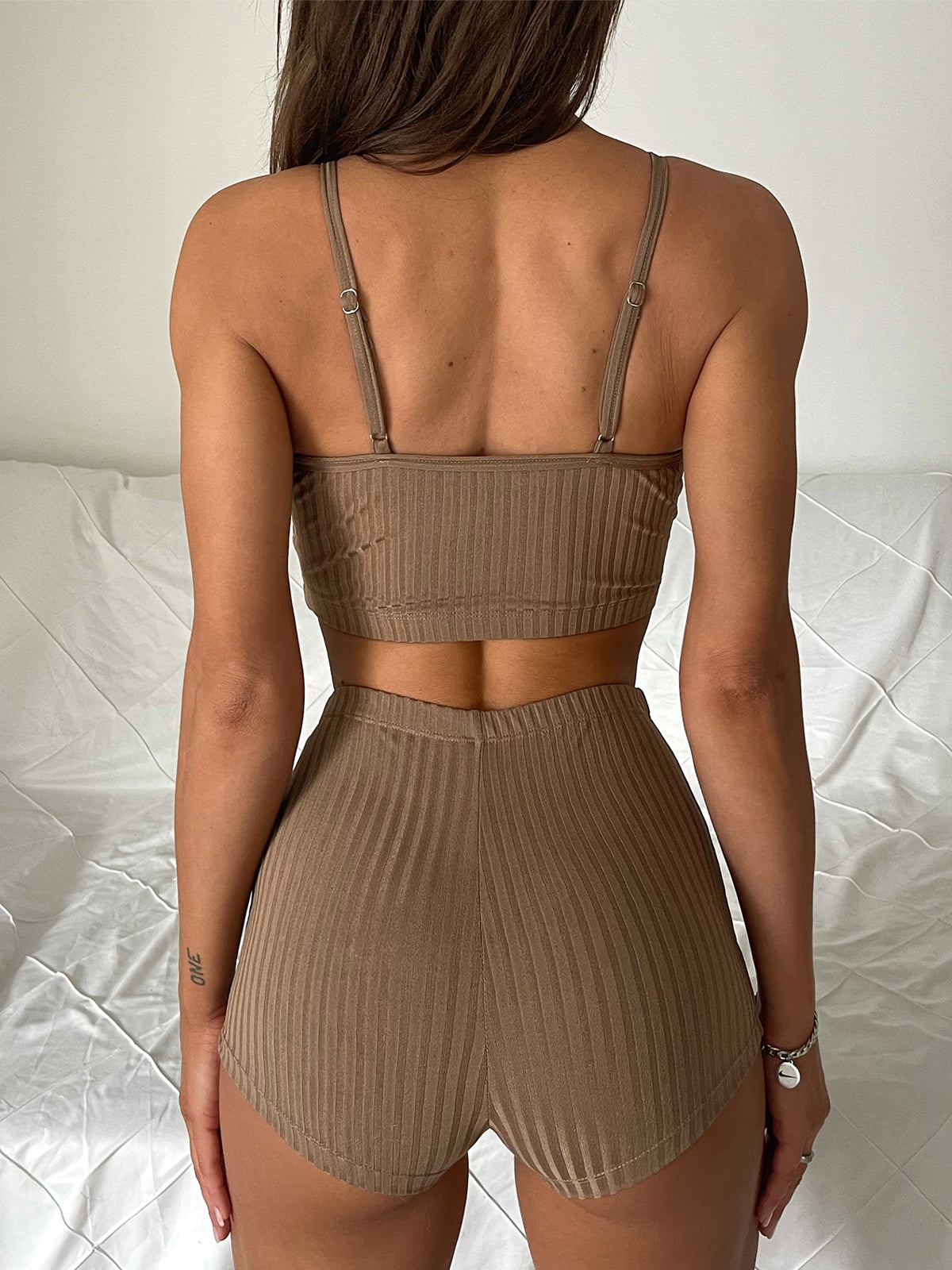 RIBBED HIGH WAIST SHORT